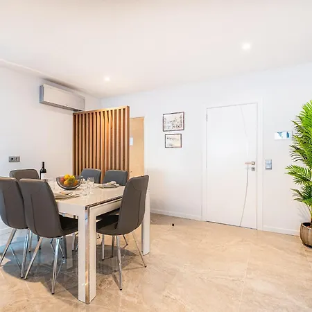 Old Town Charm Apartment